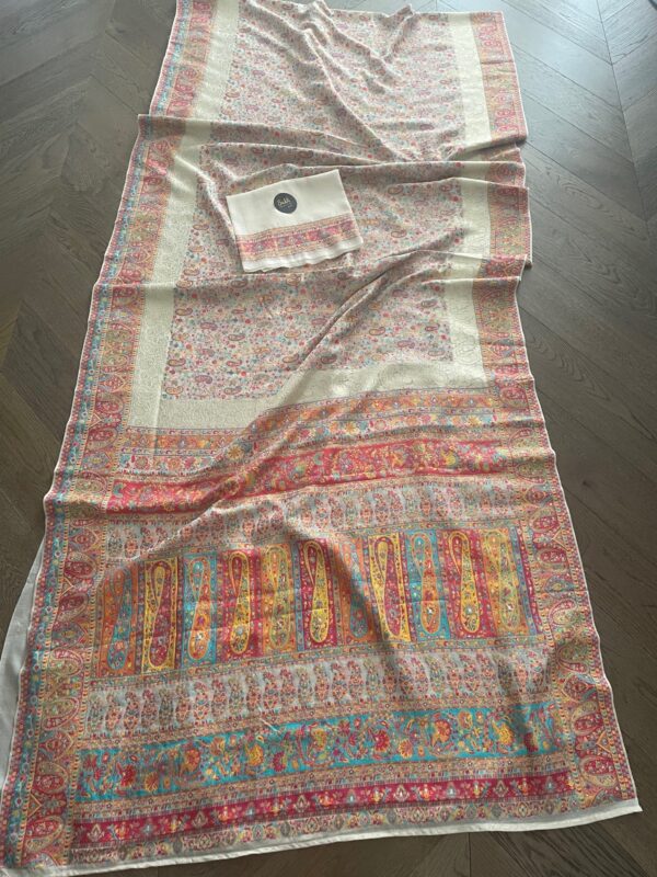 Pashmina Design Cream Coloured Saree - Image 2